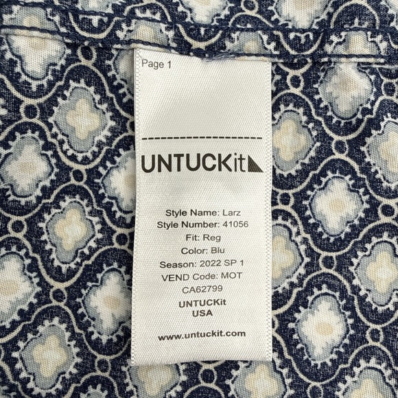 UNTUCKit Larz Short Sleeve Shirt L Navy Blue Medallion Print Casual Cotton - Picture 11 of 12